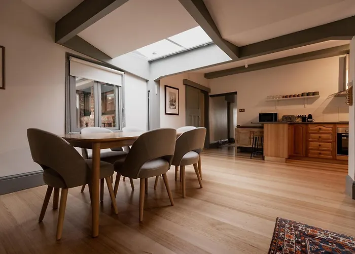 Cavell Street Cottage In West Hobart