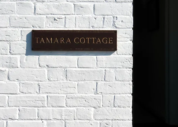 Tamara Cottage Historic Warmth